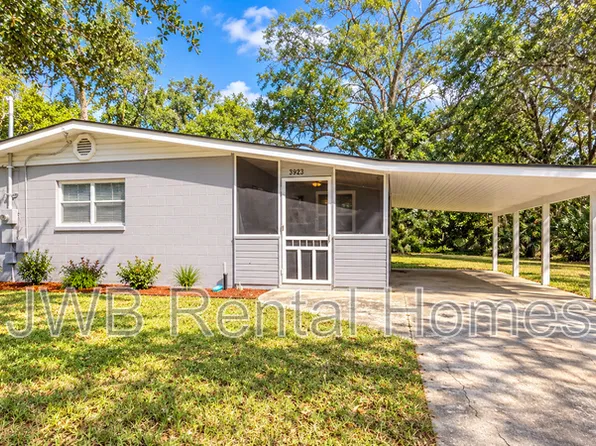 3923 Leonard Cir W, Jacksonville, FL 32209