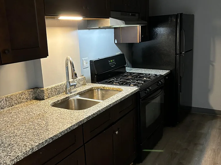 7145 S Lowe Ave #402 — Photo 1