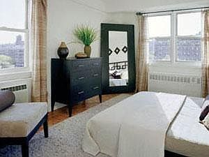 5th image of 142 E 16th St APT 12B