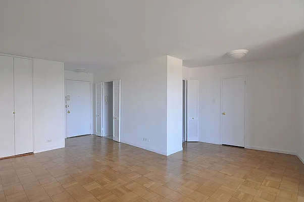 Rented by Nest Seekers International | media 10