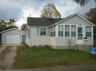542 W Maple St, Wayland, MI 49348