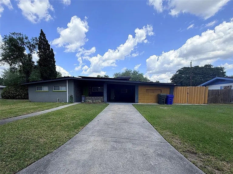 1632 Pineberry St — Photo 1