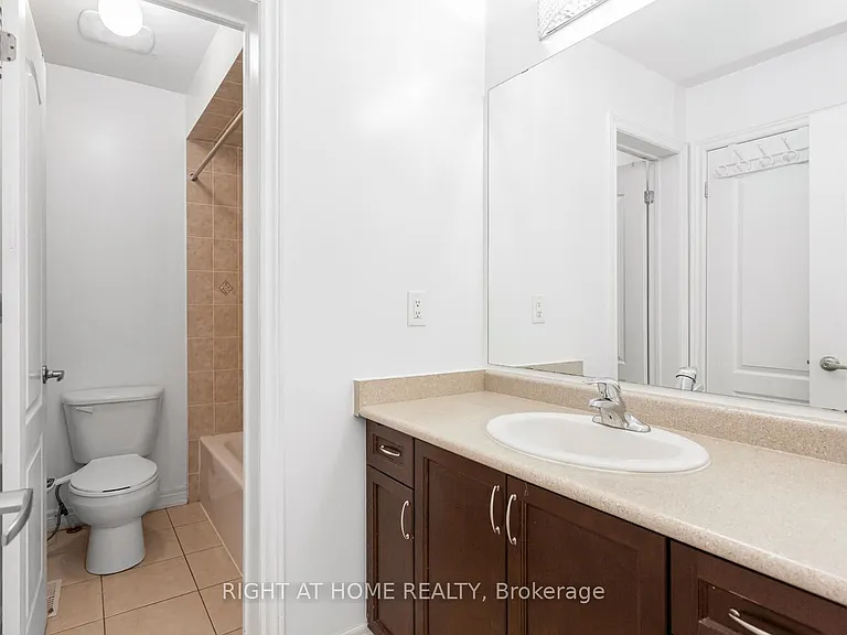 22 Vanwood Cres — Photo 21