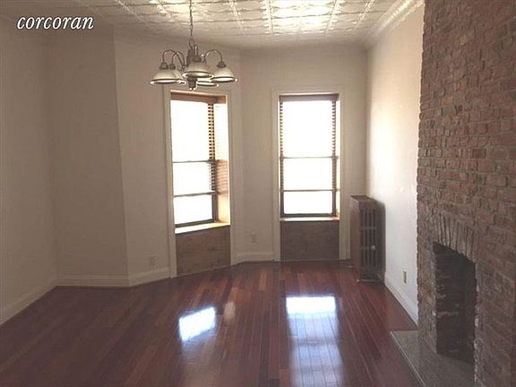 2nd image of 318 11th St APT 2l