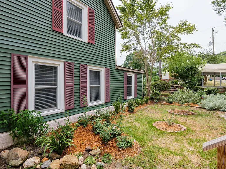 319 Oliver St — Photo 48