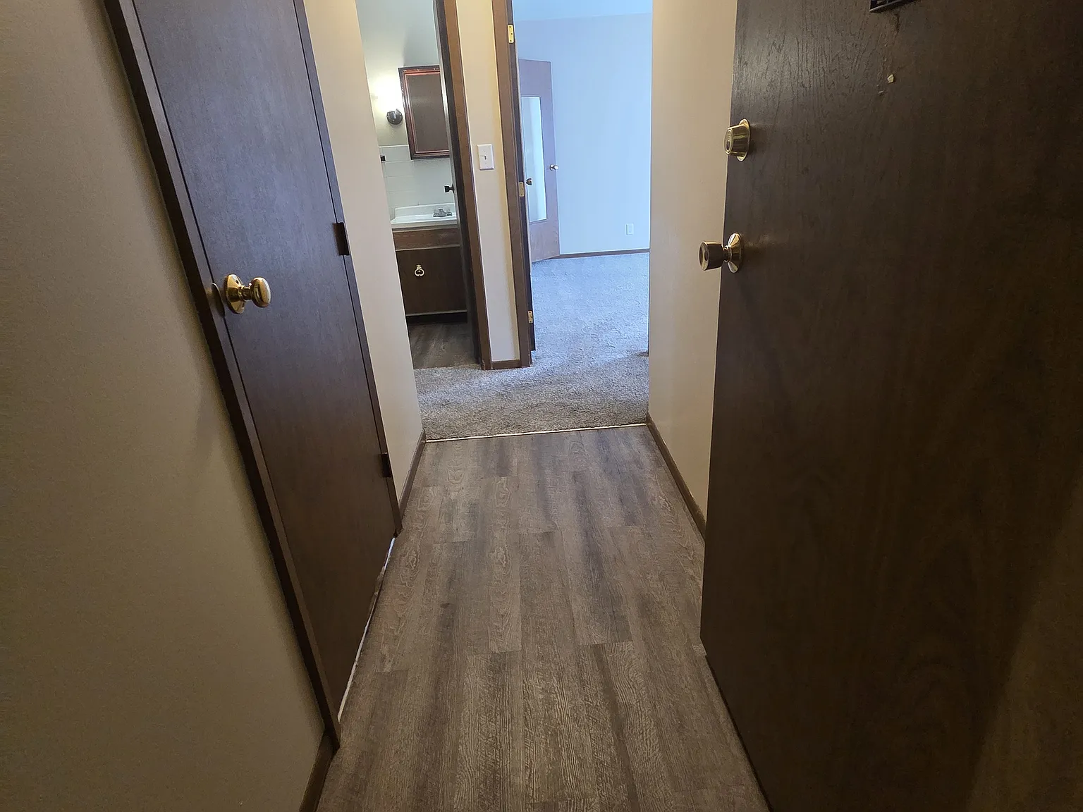 2 bed, 850 sqft, $1,425 — Photo 1