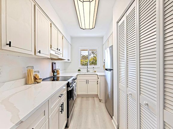 3rd image of 4480 OVERLOOK DRIVE NE #12