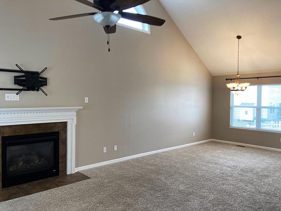 5th image of 635 Streamwater Dr