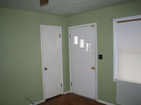 5th image of 18 S Eagle Ln