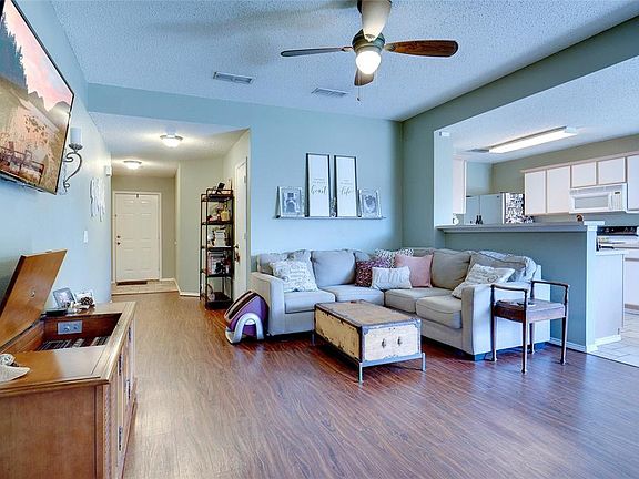5th image of 1205 Beechwood Dr