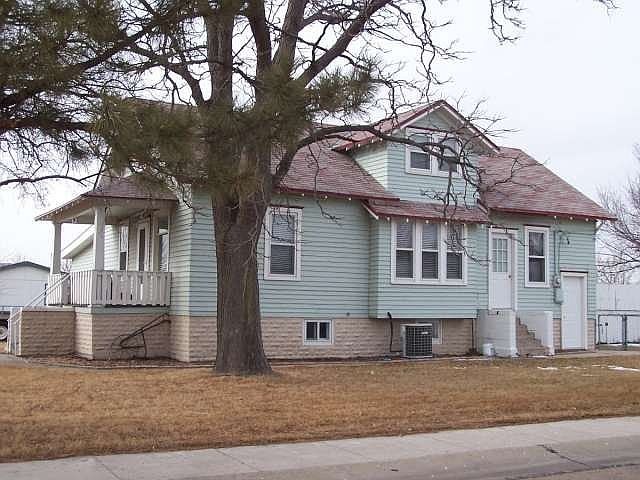 1st image of 1705 W 9th St