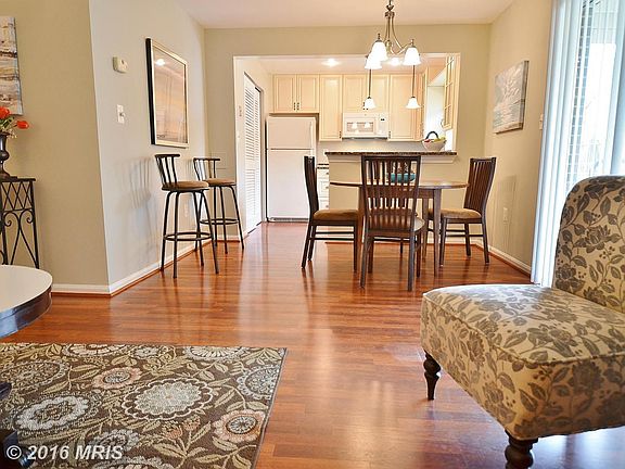 5th image of 2600 S Arlington Mill Dr #1