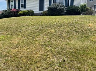 8 Orchard Hill Dr, Rutland, MA 01543