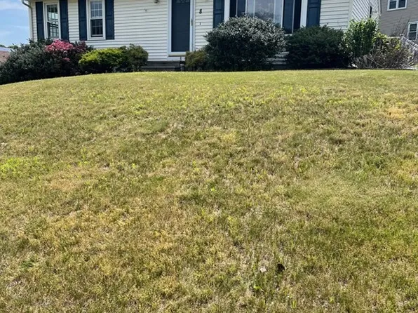 8 Orchard Hill Dr, Rutland, MA 01543