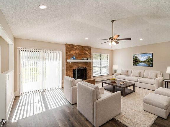 3rd image of 8930 Irongate Dr