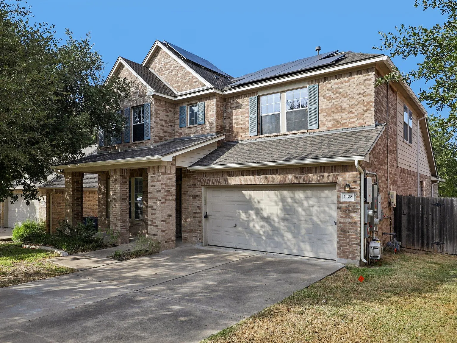 3 bed, 3.5 bath, 2812 sqft, $3,400 — Photo 3