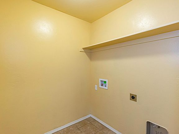 5th image of 2556 NW 184th St