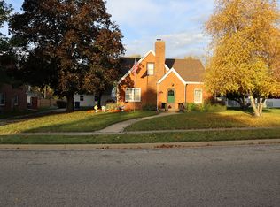 117 N Main St, Walnut, IL 61376