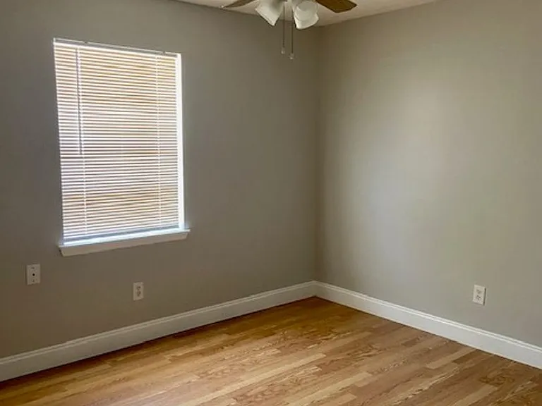 2506 Johnson Dr — Photo 11