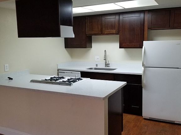 5th image of 9139 Tuolumne Dr