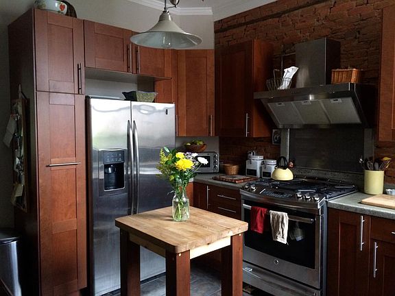 3rd image of 1931 Wallace St #3