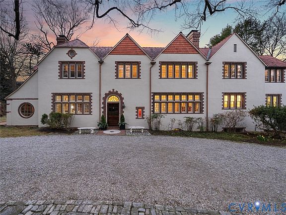 2nd image of 1214 Rothesay Cir