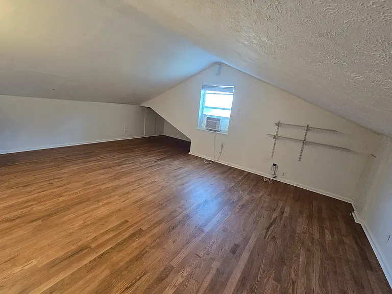 4602 Elwood Rd — Photo 3
