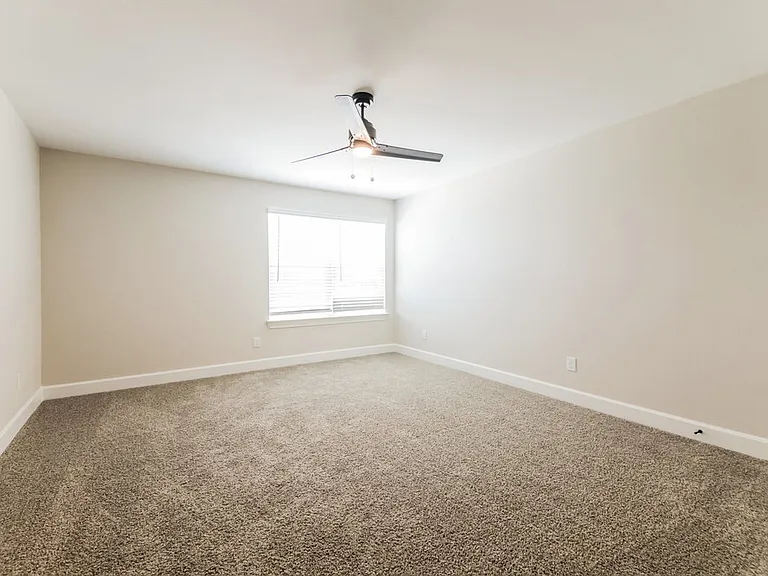 706 Princeton Hts — Photo 11