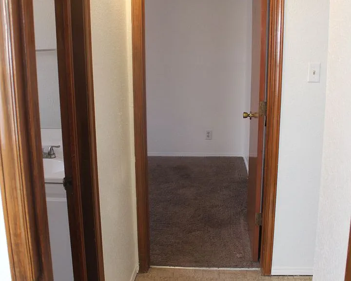 1472 Sierra De Oro Dr — Photo 12