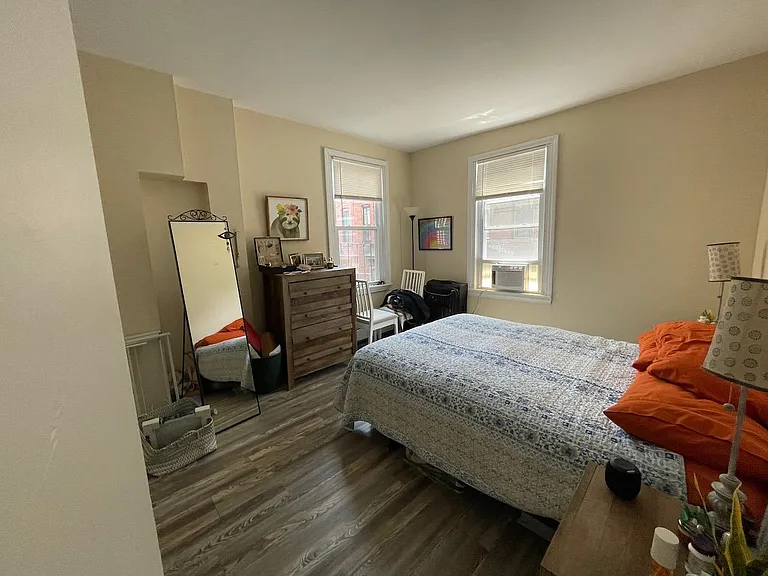 33 Clarendon St #1 — Photo 15