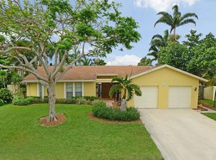 4943 Acorn Dr, Boca Raton, FL 33487