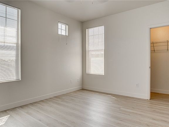 3rd image of 5855 Valley Dr Unit 2097
