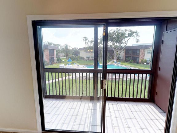 2nd image of 3800 Saxon Dr #540