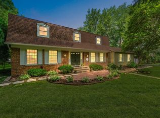 150 Sylvan Dr, Valparaiso, IN 46385