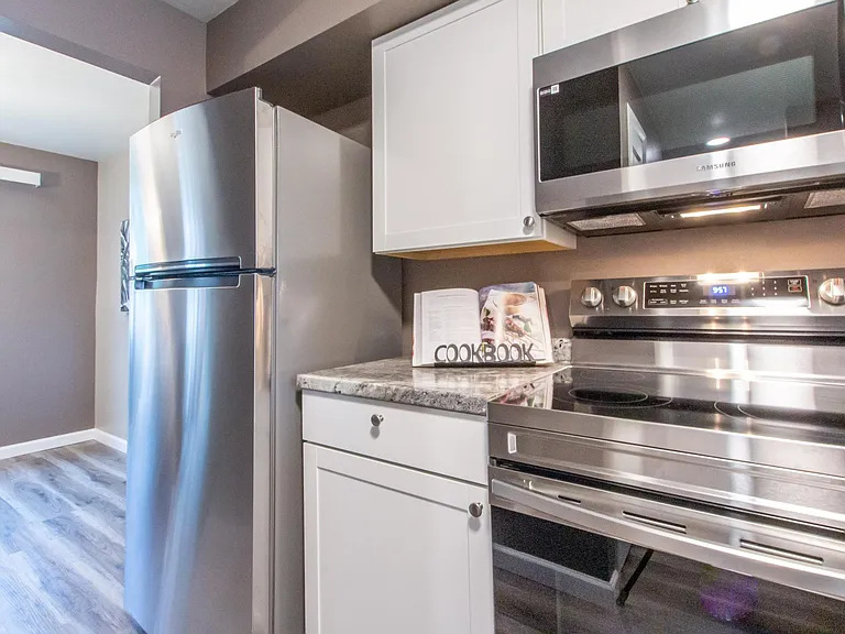 Bavarian Village on the Lake Townhomes — Photo 6