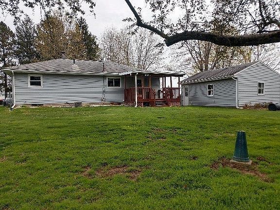 4th image of 797 N Buena Vista St