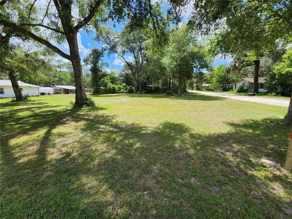 360 N Summit Ave, Lake Helen, FL 32744