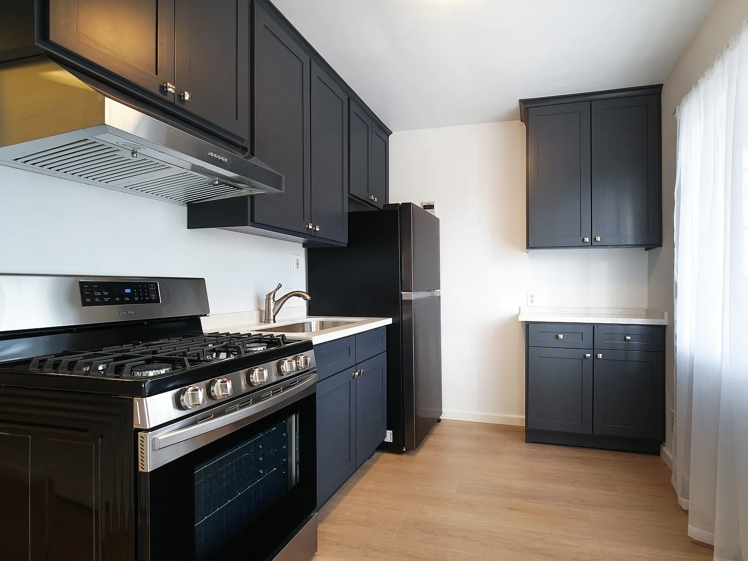 1 bed, 552 sqft, $1,850 — Photo 3