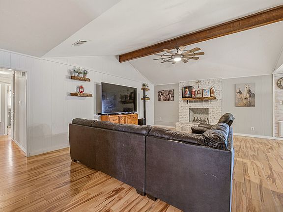 5th image of 1442 N Dale Ave