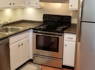 80 English Village Rd #202, Manchester, NH 03102