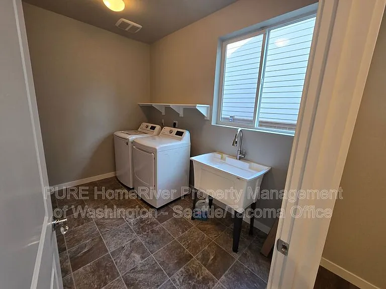 11618 SE 197th Pl — Photo 17