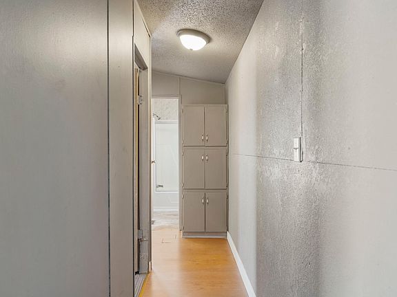 4th image of 118 S Taylor Ave