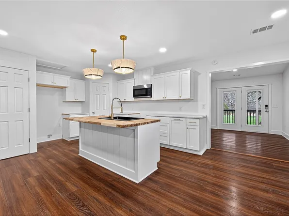 19962 Groth Rd, Springdale, AR 72764