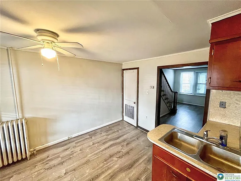 1022 S 10th St — Photo 7