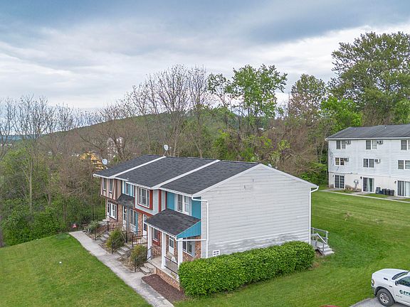 4th image of 431-437 Cedarcrest Dr