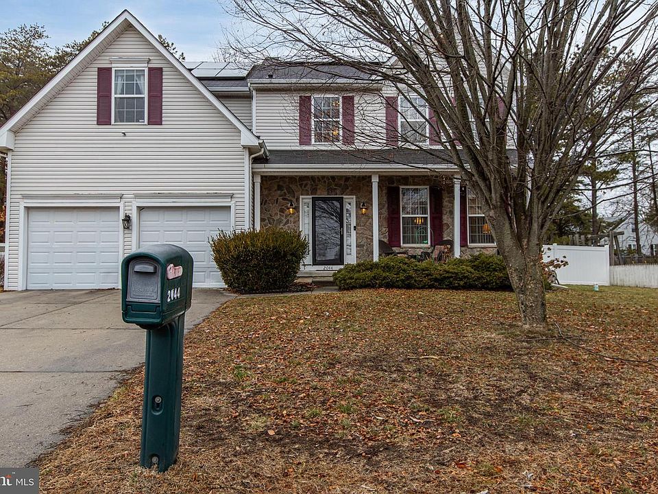 1st image of 2044 Easy St