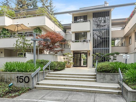 2nd image of 150 Alma St APT 309