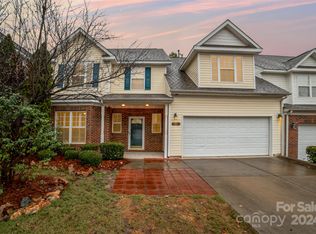 10954 Stone Trail Rd, Charlotte, NC 28213