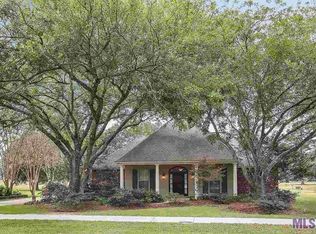 5927 Fennwood Dr, Zachary, LA 70791