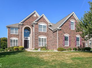 288 Little Ben Ln, Greenwood, IN 46142